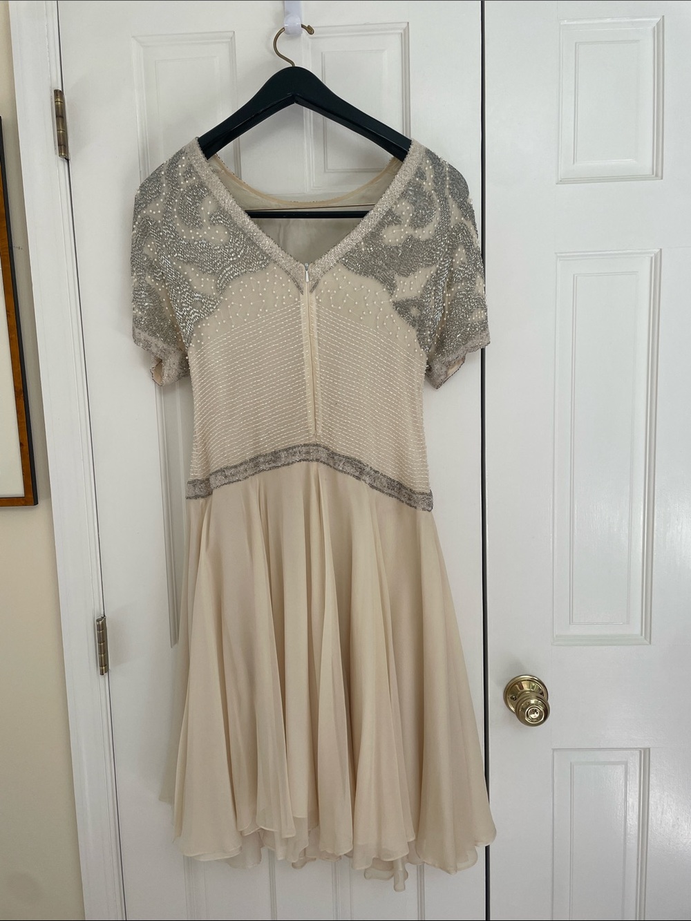 VINTAGE - OLEG CASSINI SILK BEADED DRESS - Picture 4 of 15